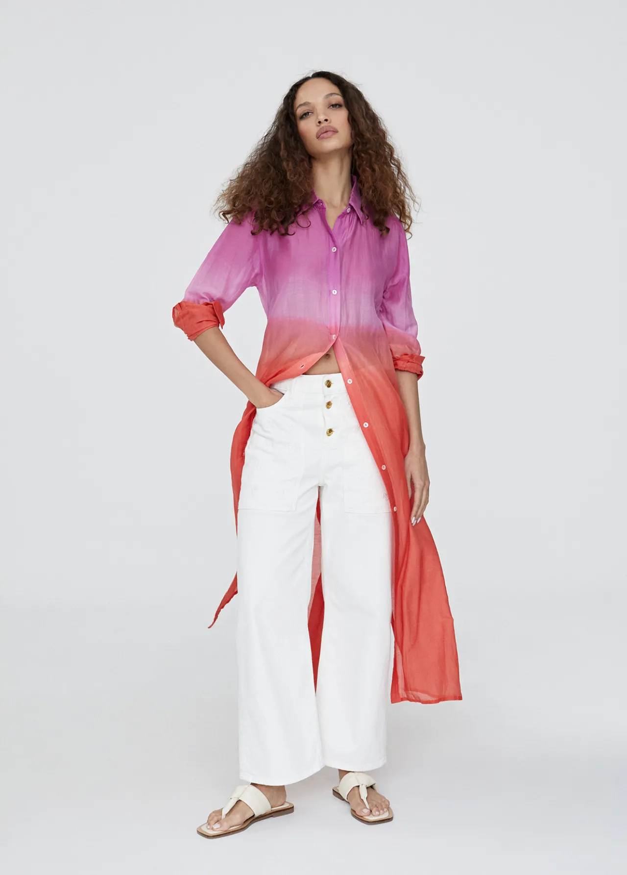 camisola_larga_tie_dye_0-1.webp Lola Casademunt Camisas Y Blusas | Baño<Camisola larga tie dye AZULELECTRICO