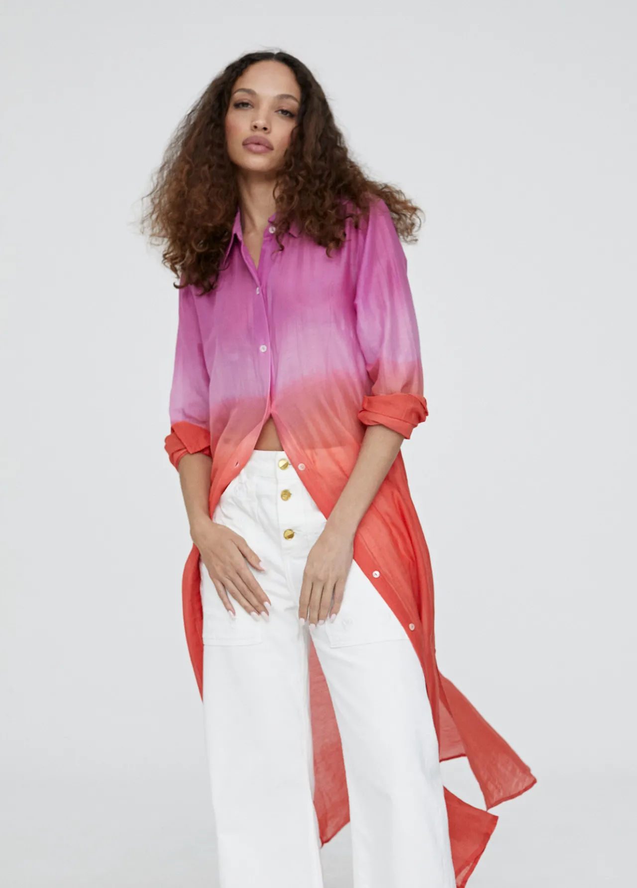 camisola_larga_tie_dye_1-1.webp Lola Casademunt Camisas Y Blusas | Baño<Camisola larga tie dye AZULELECTRICO