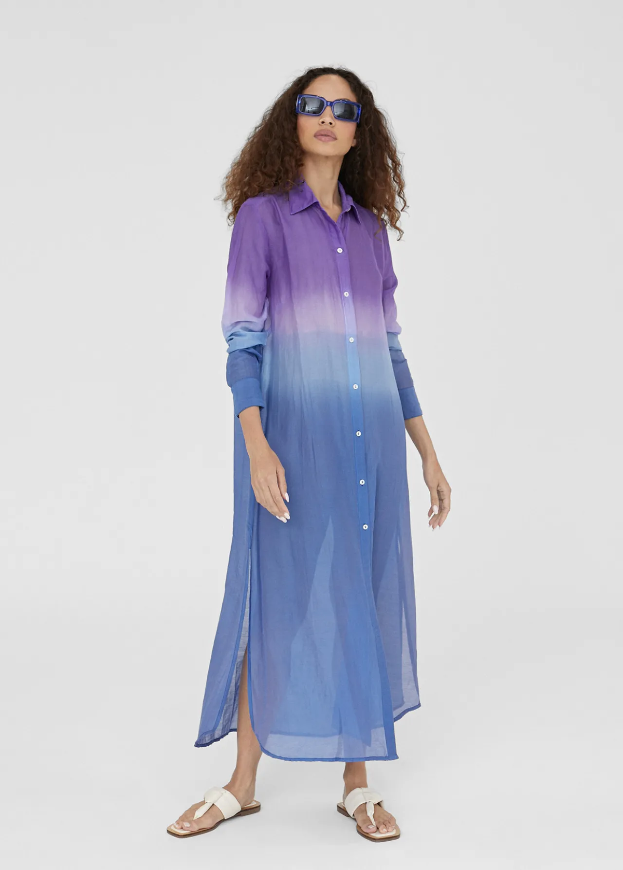 camisola_larga_tie_dye_6.webp Lola Casademunt Camisas Y Blusas | Baño<Camisola larga tie dye AZULELECTRICO