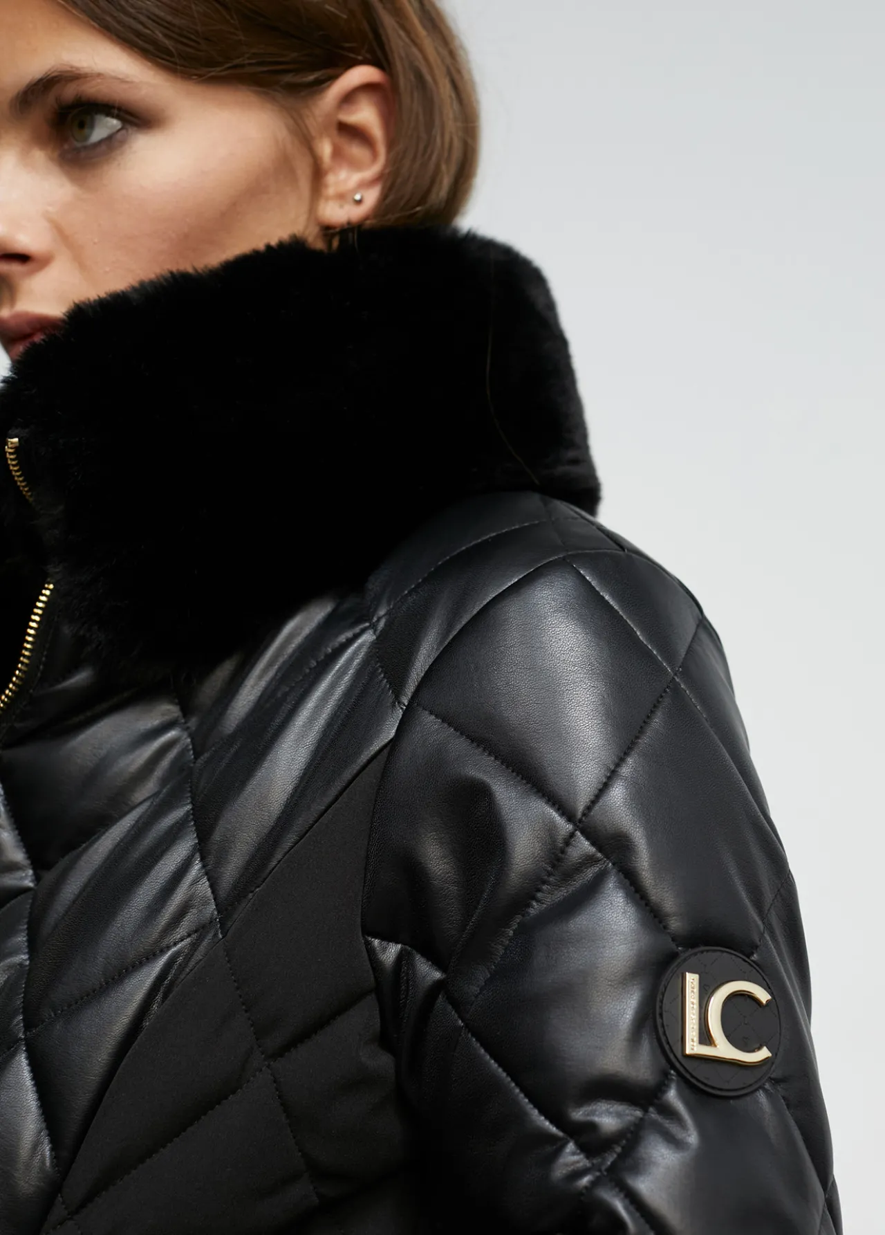 chaqueta_acolchada_3.webp Lola Casademunt Abrigos Y Cazadoras | Chaquetas Y Gabardinas<Chaqueta acolchada NEGRO
