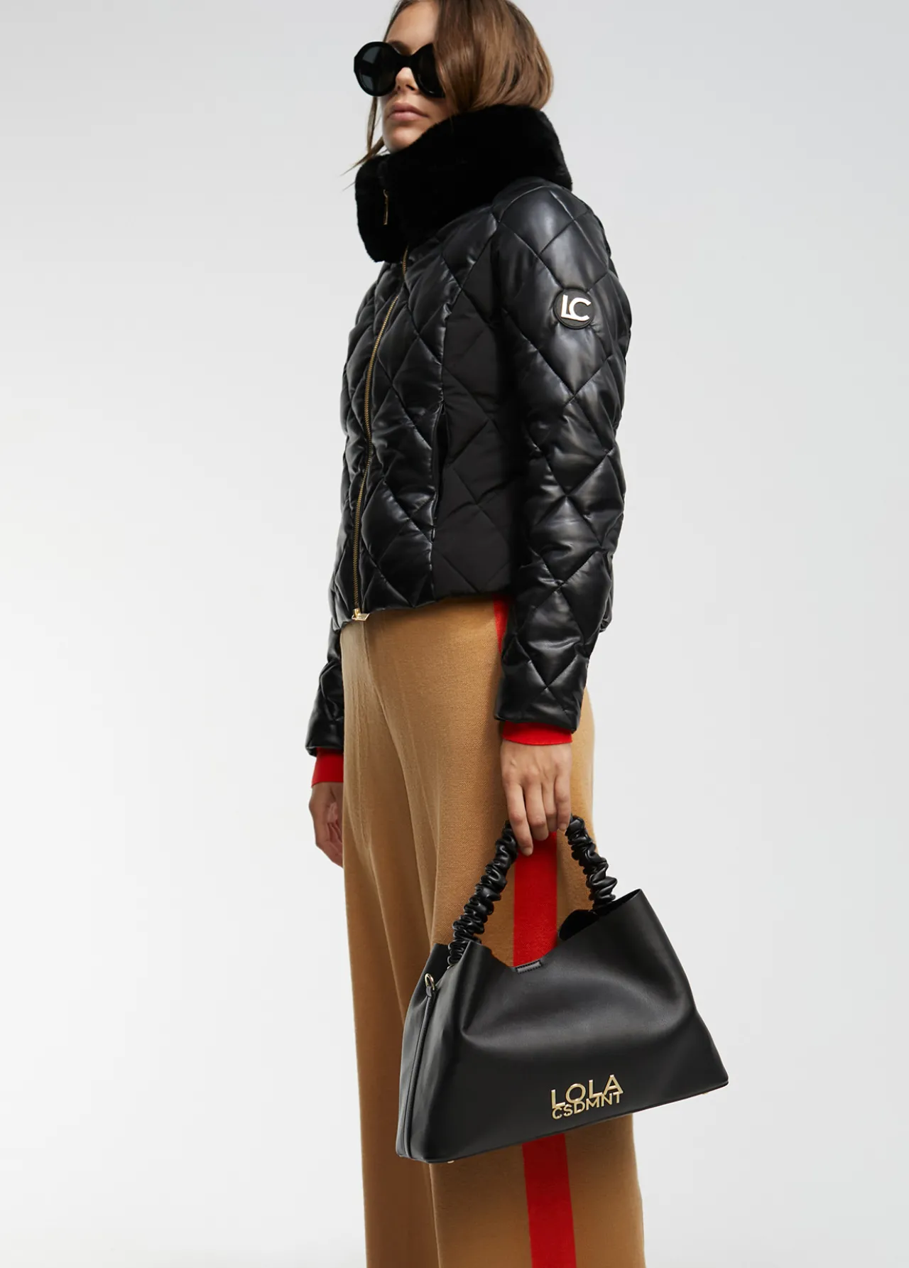 chaqueta_acolchada_7.webp Lola Casademunt Abrigos Y Cazadoras | Chaquetas Y Gabardinas<Chaqueta acolchada NEGRO