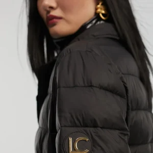Lola Casademunt Abrigos Y Cazadoras | Chaquetas Y Gabardinas<Chaqueta acolchada con cinturón NEGRO