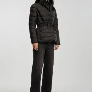 Lola Casademunt Abrigos Y Cazadoras | Chaquetas Y Gabardinas<Chaqueta acolchada con cinturón NEGRO