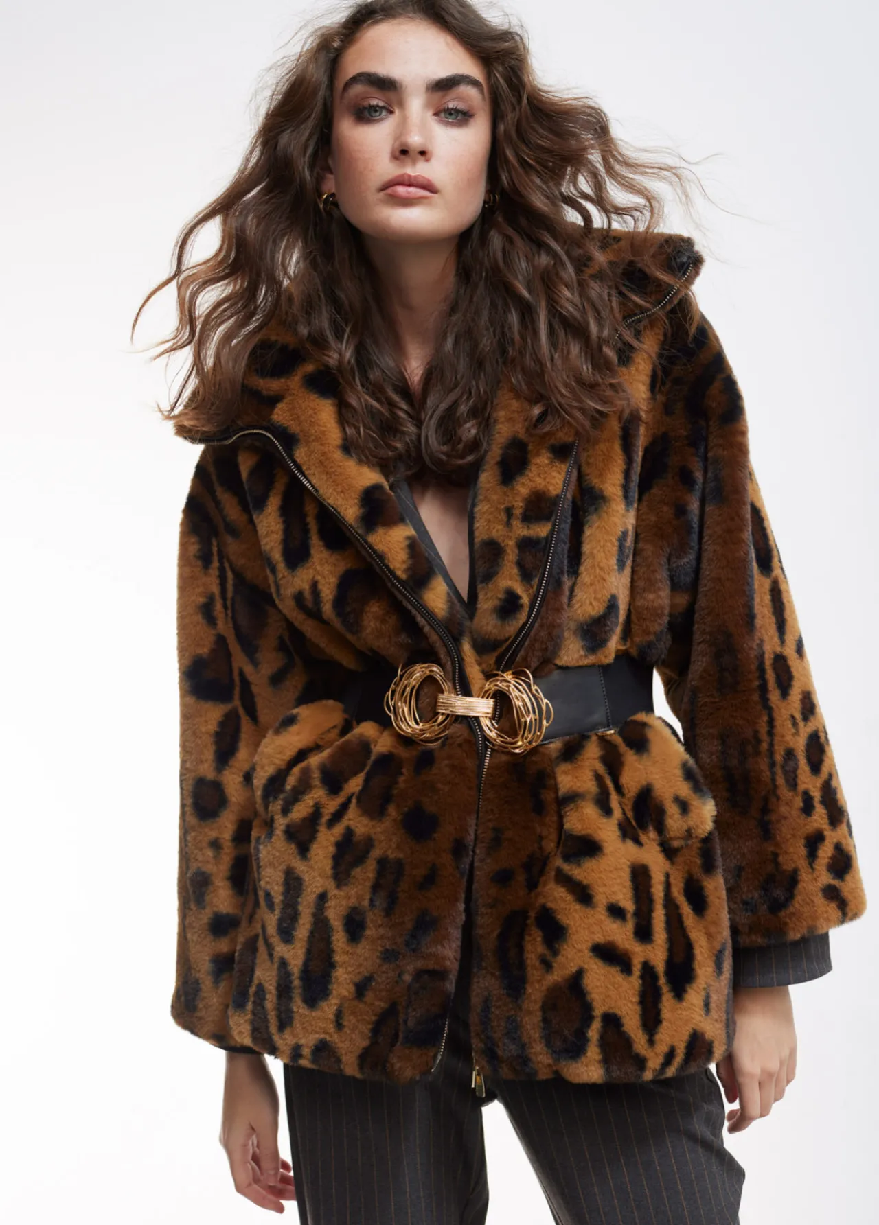 chaqueta_de_pelo_animal_print_0.webp Lola Casademunt Animal Print | Abrigos Y Cazadoras<Chaqueta de pelo animal print MARRON-NEGRO