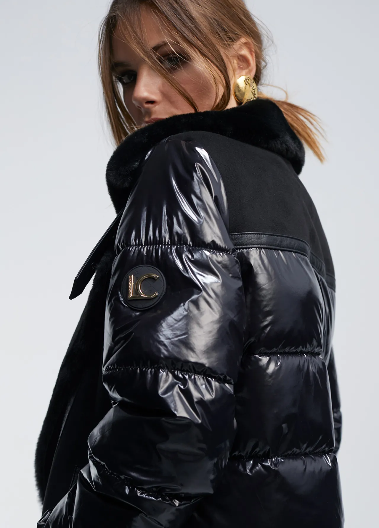 chaqueta_doble_faz_4.webp Lola Casademunt Abrigos Y Cazadoras<Chaqueta doble faz NEGRO