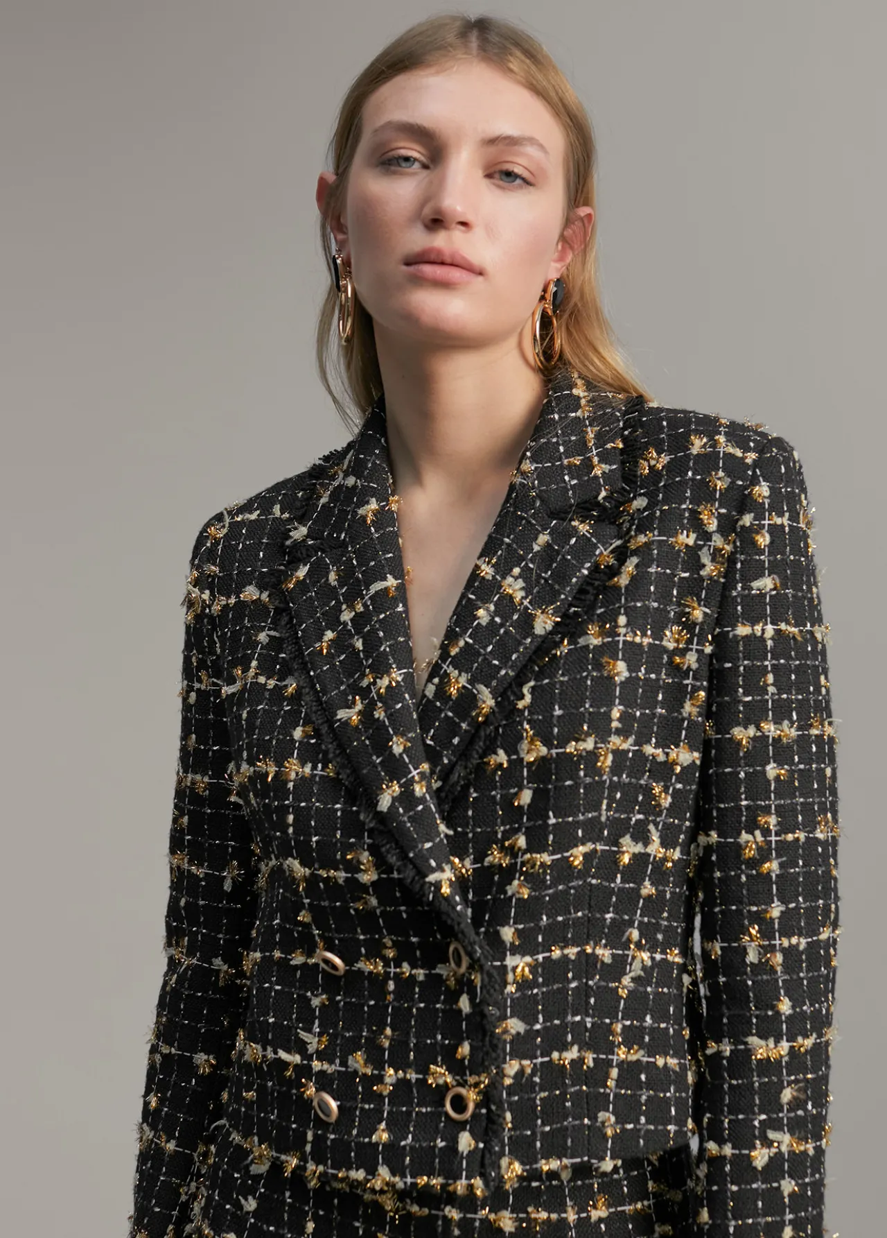 chaqueta_perfecto_cuadros_4.webp Lola Casademunt Chaquetas Y Gabardinas | Americanas Y Blazers<Chaqueta perfecto cuadros NEGRO-MARRON