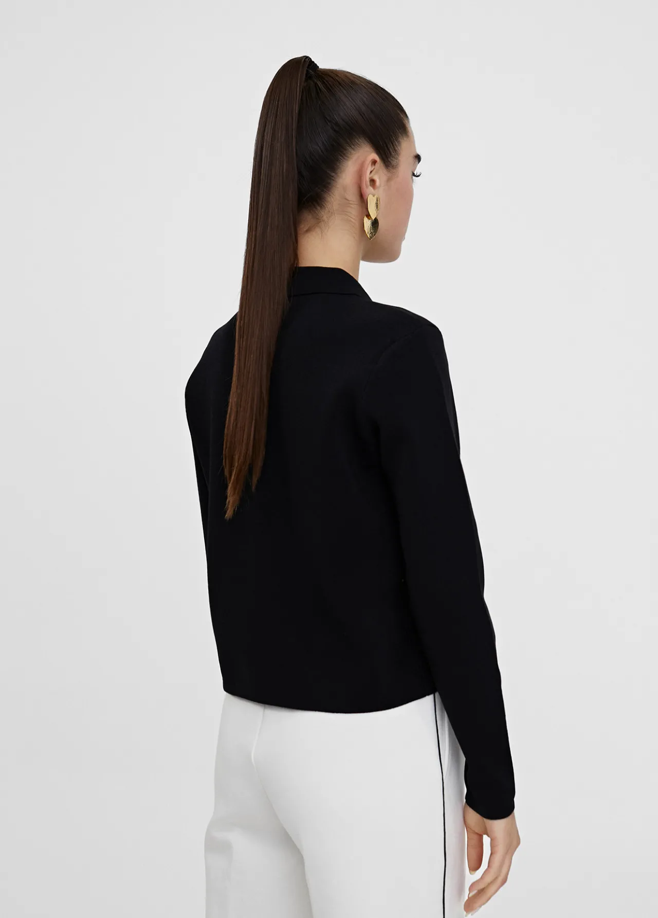 chaqueta_punto_con_botones_2.webp Lola Casademunt Chaquetas Y Gabardinas | Punto<Chaqueta punto con botones NEGRO