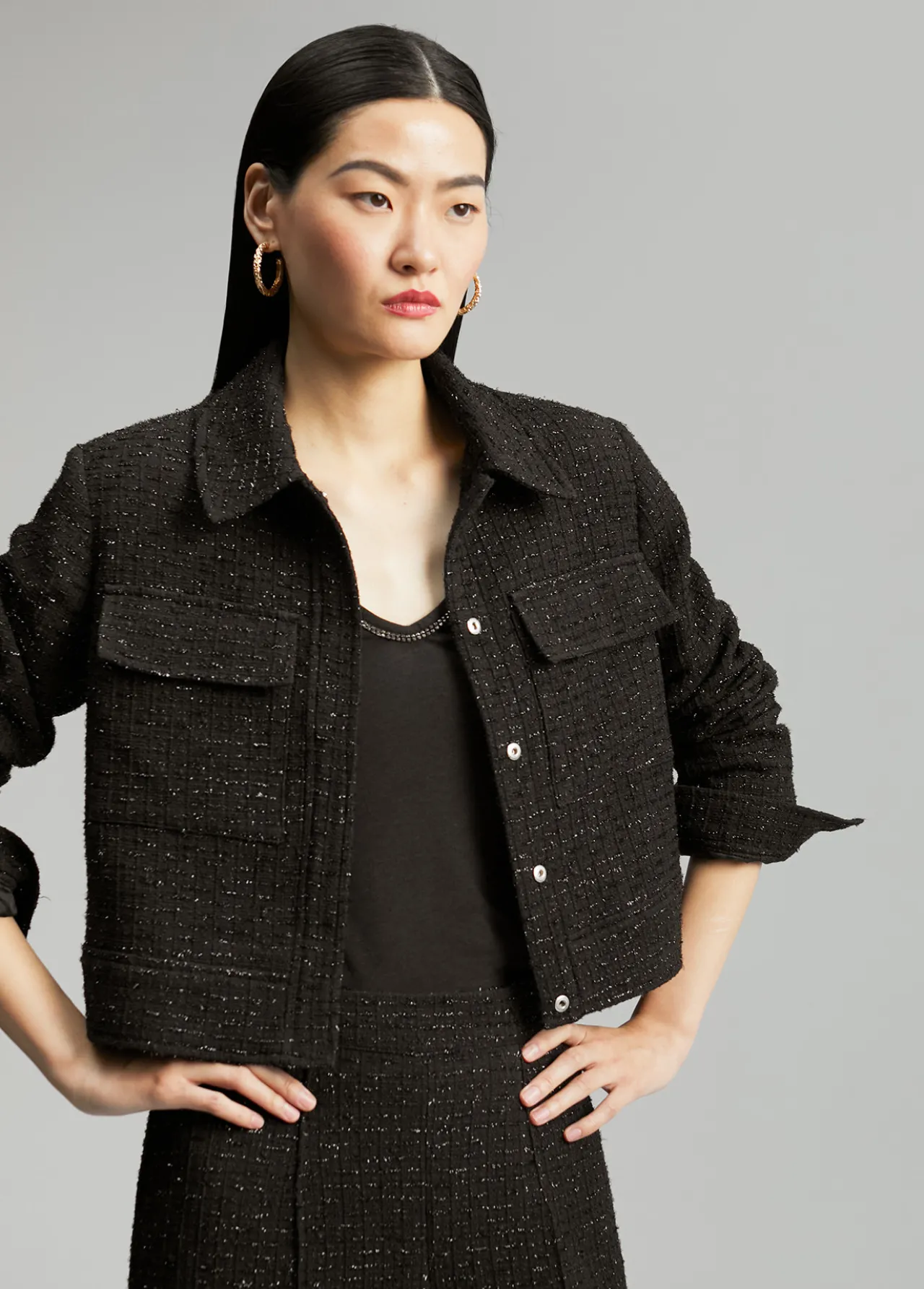 chaqueta_tweed_cropped_0.webp Lola Casademunt Chaquetas Y Gabardinas | Americanas Y Blazers<Chaqueta tweed cropped NEGRO