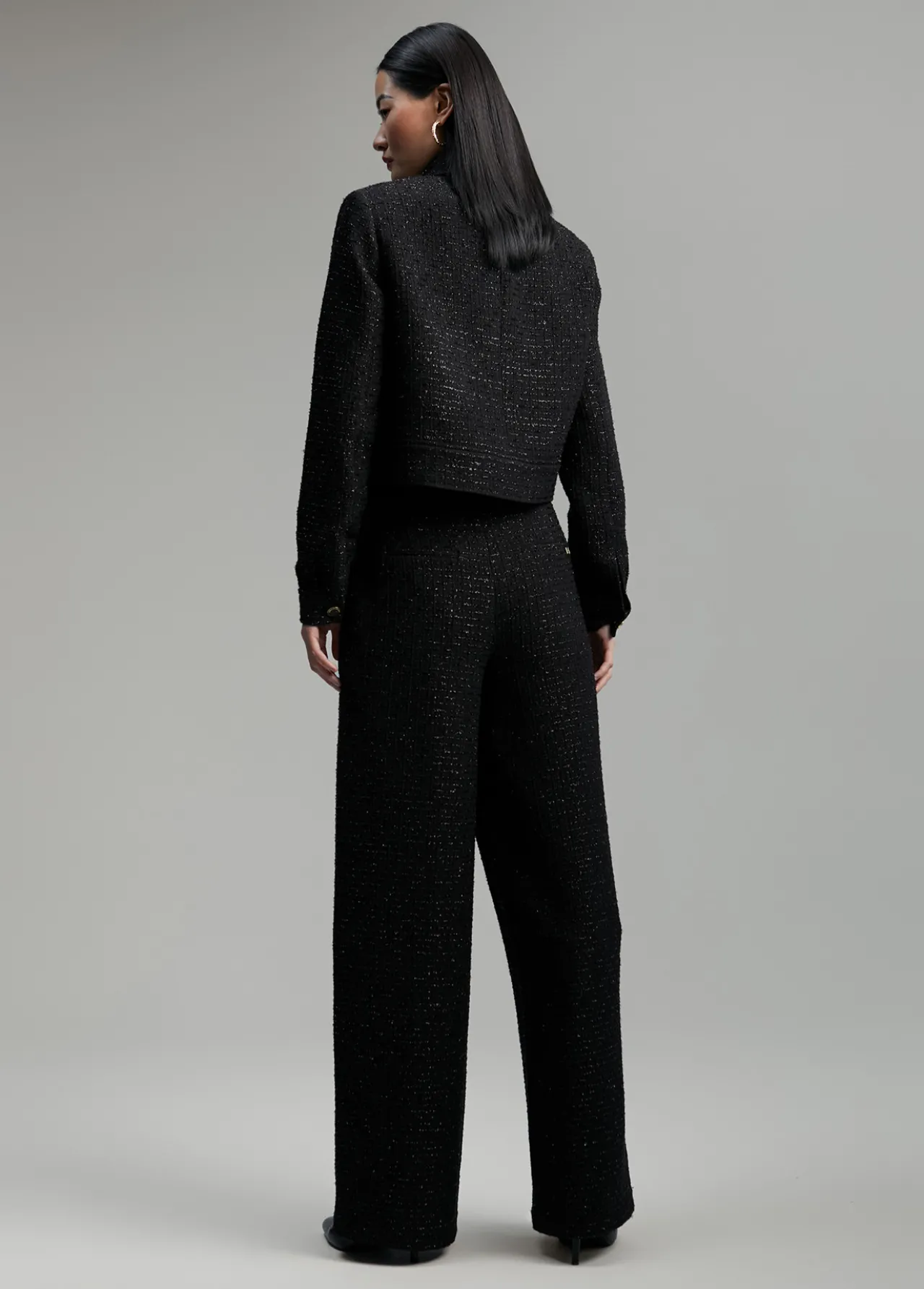 chaqueta_tweed_cropped_2.webp Lola Casademunt Chaquetas Y Gabardinas | Americanas Y Blazers<Chaqueta tweed cropped NEGRO