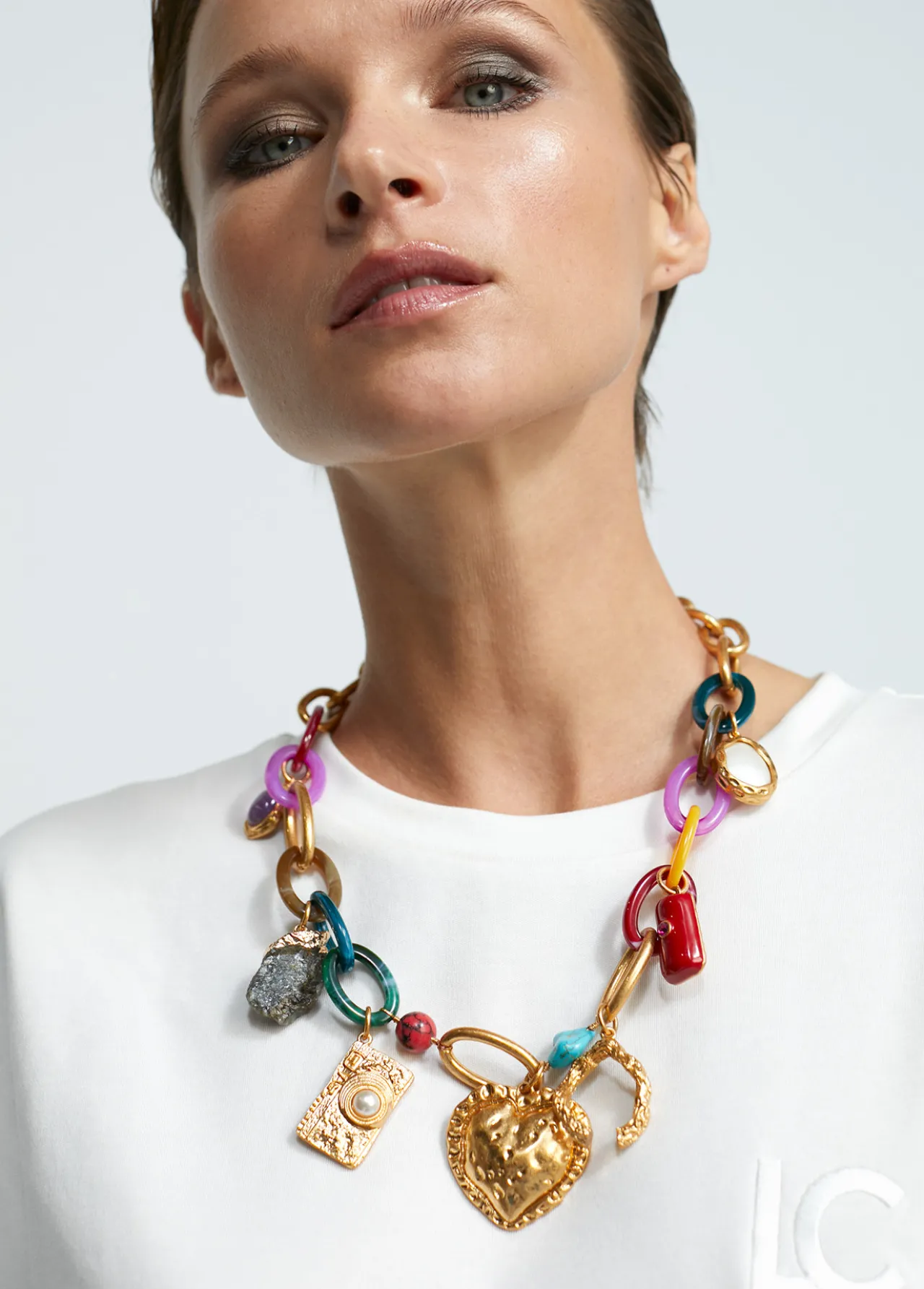 collar_colores_y_charms_1.webp Lola Casademunt Collares<Collar colores y charms METAL-MULTICOLOR