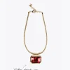Lola Casademunt Bisuteria<Collar dorado con colgante ROJO