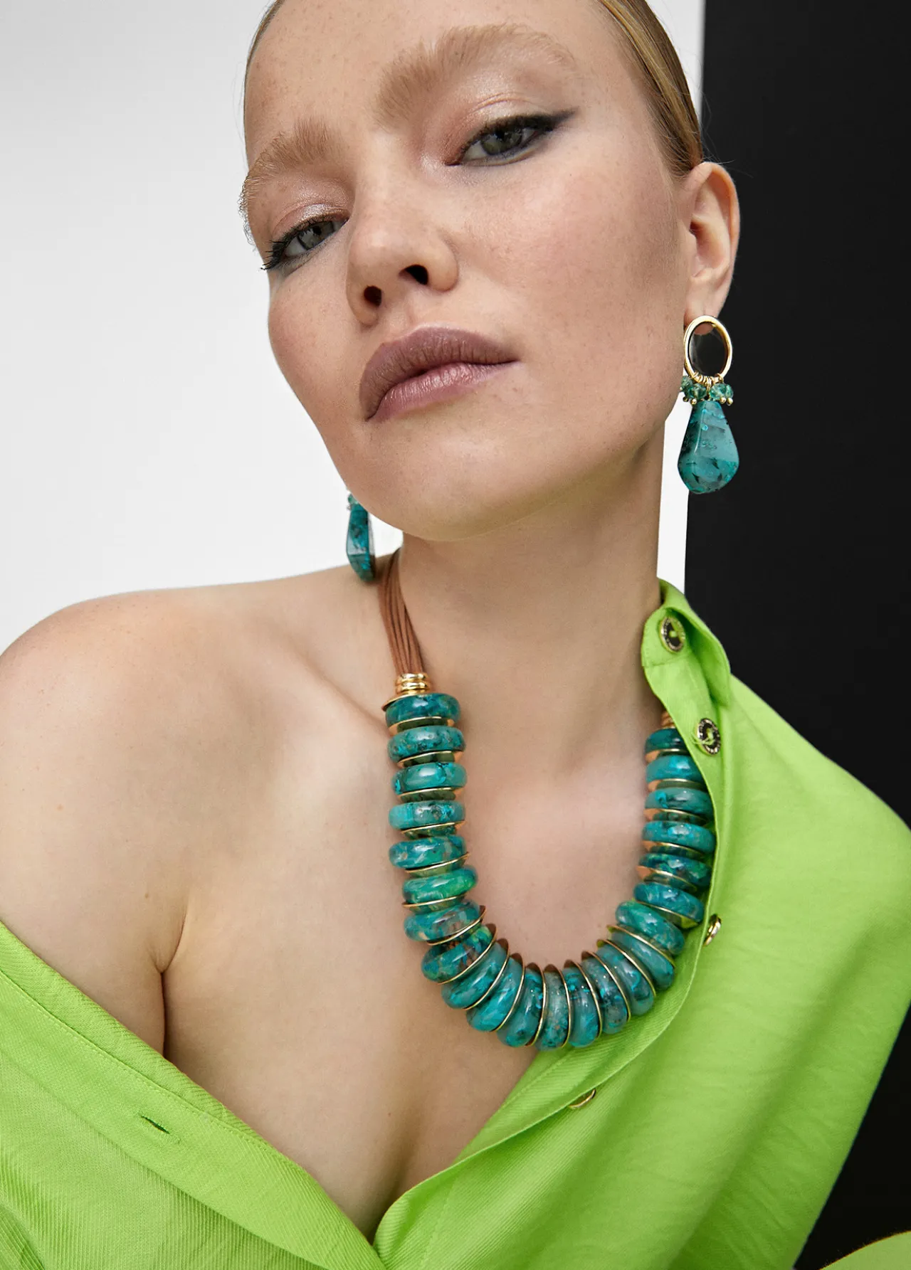 collar_multi_piezas_turquesa_1.webp Lola Casademunt Bisuteria<Collar multi piezas TURQUESA