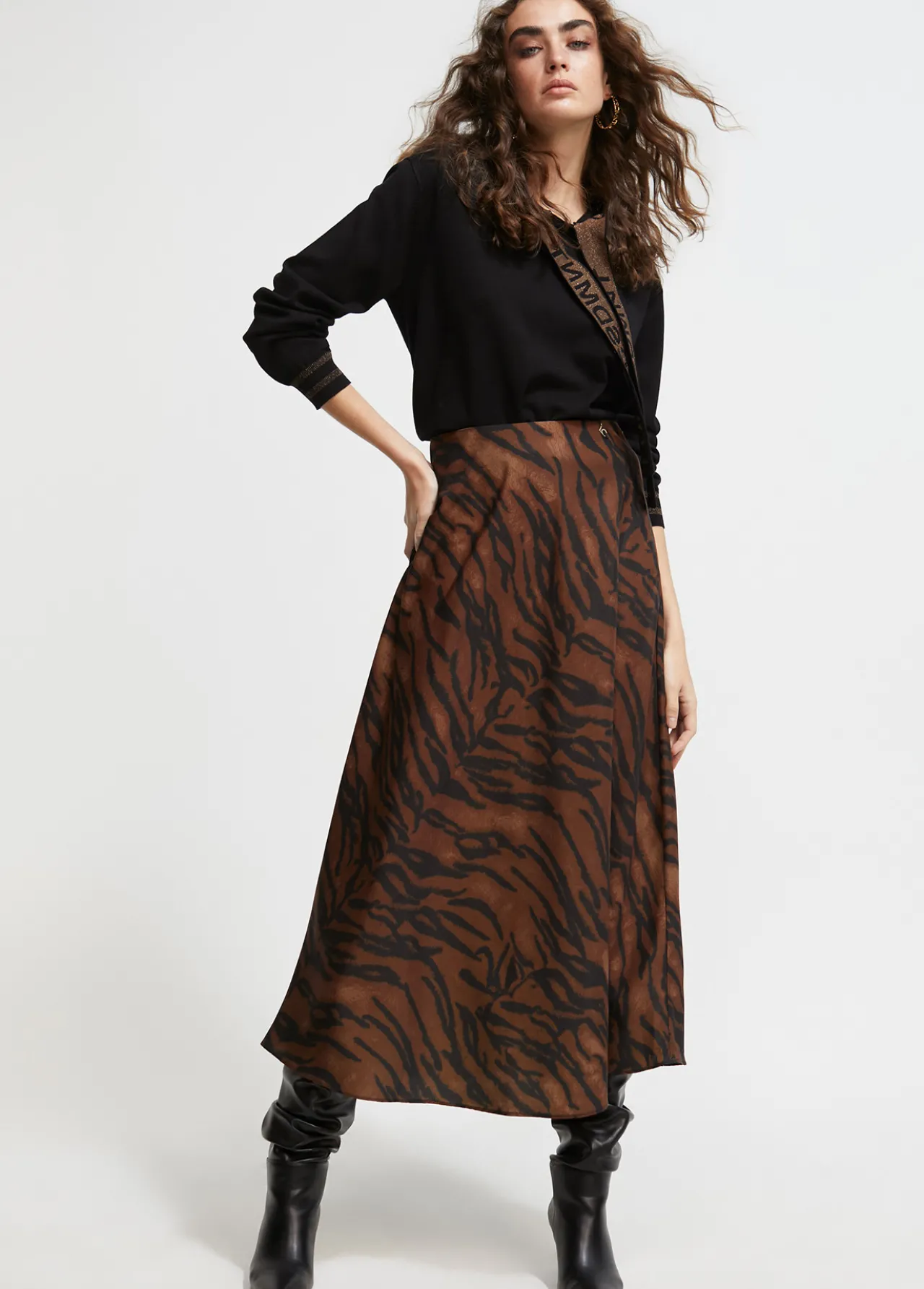falda_estampado_animal_0.webp Lola Casademunt Animal Print | Vestidos Y Faldas<Falda estampado animal MARRON-NEGRO