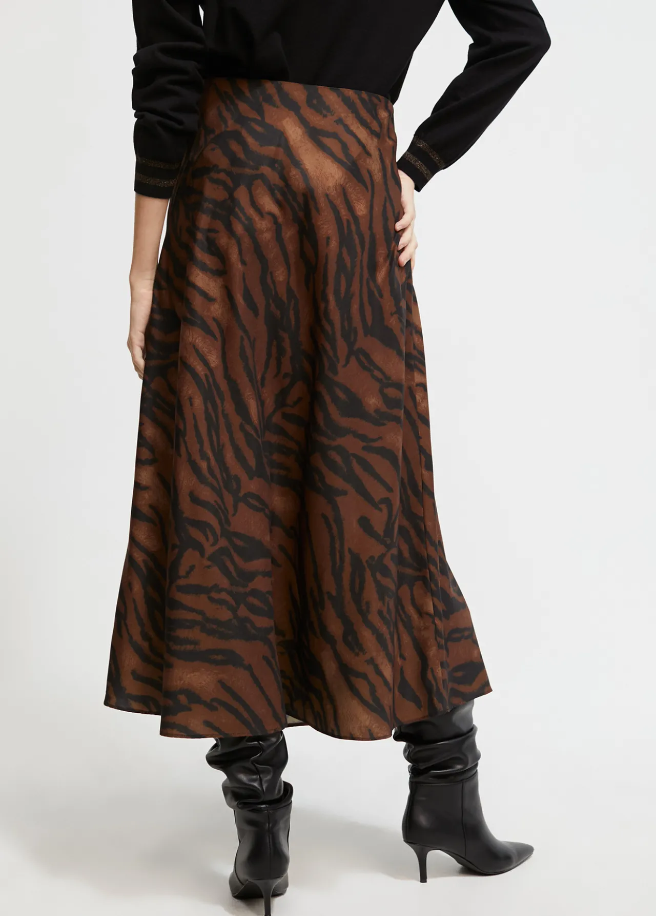 falda_estampado_animal_2.webp Lola Casademunt Animal Print | Vestidos Y Faldas<Falda estampado animal MARRON-NEGRO