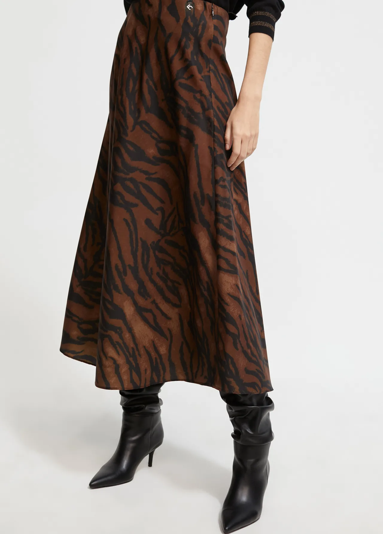 falda_estampado_animal_3.webp Lola Casademunt Animal Print | Vestidos Y Faldas<Falda estampado animal MARRON-NEGRO