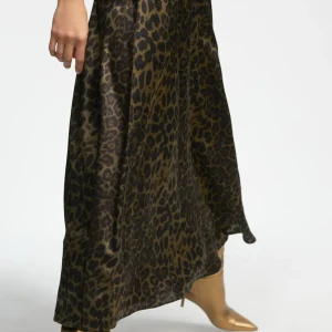 Lola Casademunt Animal Print | Vestidos Y Faldas<Falda estampado animal print NEGRO-VERDE