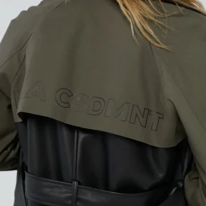 Lola Casademunt Chaquetas Y Gabardinas<Gabardina combinada efecto piel NEGRO-VERDE