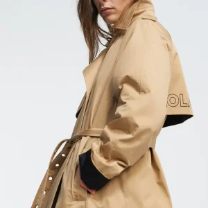 Lola Casademunt Chaquetas Y Gabardinas<Gabardina detalle logo CAMEL