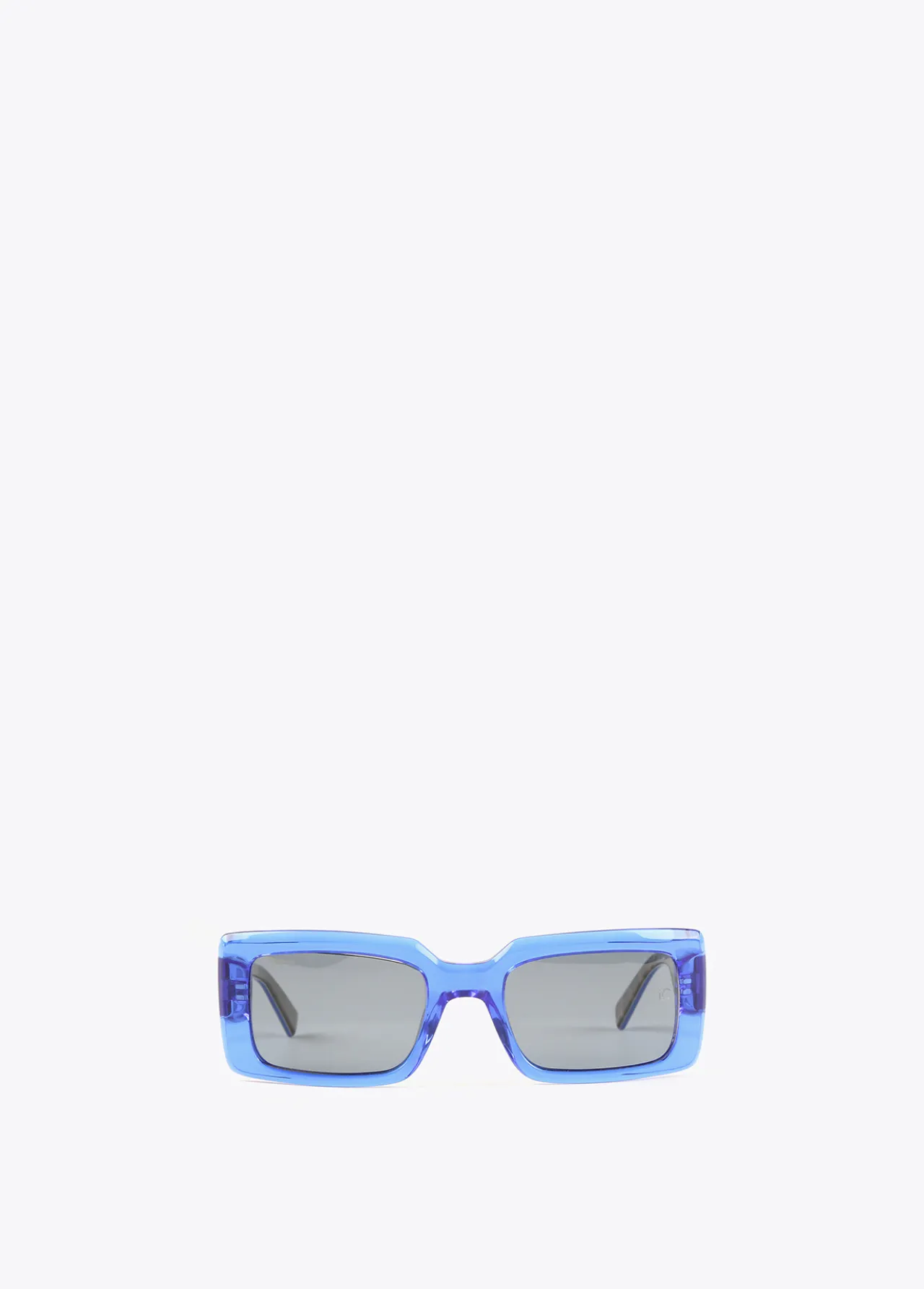 gafas_de_sol_rectangulares_3-1.webp Lola Casademunt Otros Complementos | Gafas<Gafas de sol rectangulares AZULELECTRICO