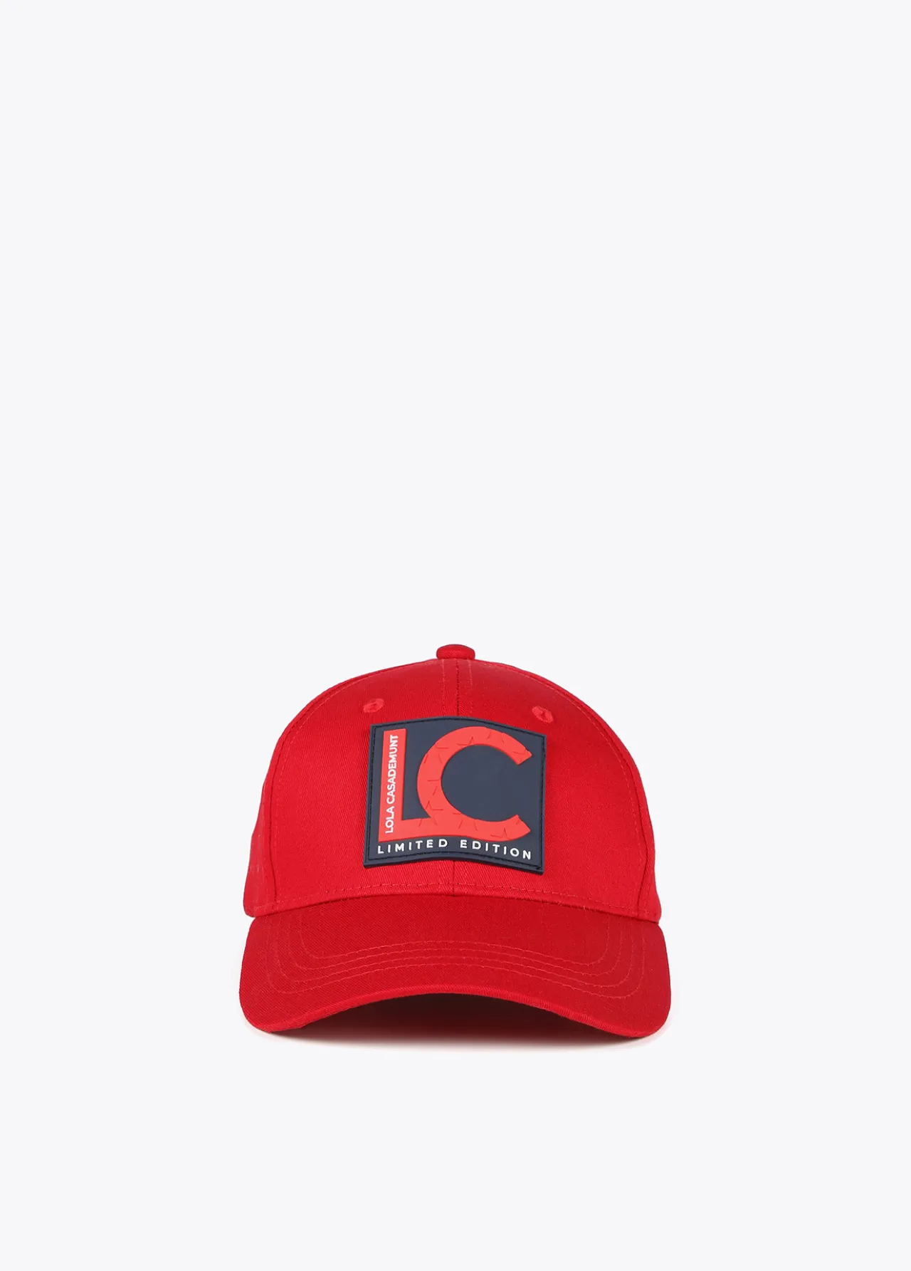 gorra_americana_roja_edicin_limitada__lola_casademunt_0.webp Lola Casademunt Gorros Sombreros Y Guantes<Gorra americana roja edición limitada - Lola Casademunt ROJO