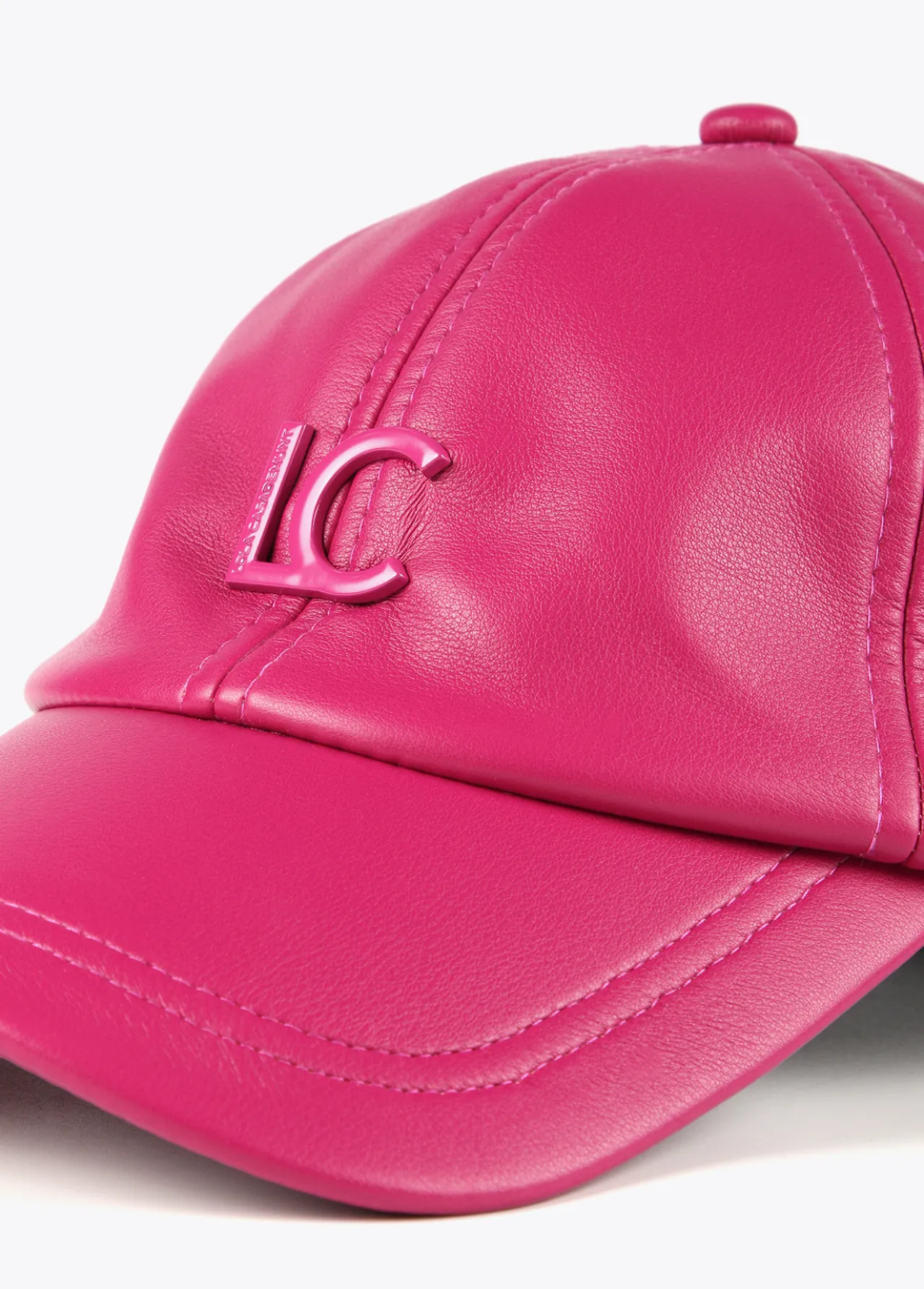gorra_efecto_piel_2.webp Lola Casademunt Gorros Sombreros Y Guantes<Gorra efecto piel ROSA
