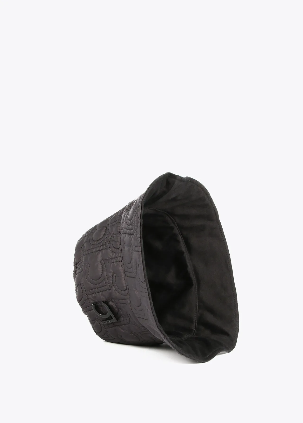 gorro_tipo_bucket_acolchado_3-2.webp Lola Casademunt Gorros Sombreros Y Guantes<Gorro tipo bucket acolchado NEGRO