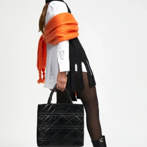Lola Casademunt Gorros Sombreros Y Guantes<Gorro tipo bucket acolchado NEGRO