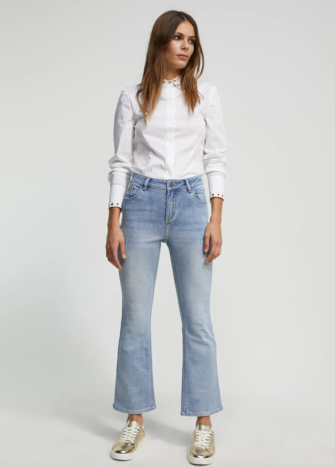 jeans_efecto_tornasolado_0.webp Lola Casademunt Pantalones<Jeans efecto tornasolado TEJANOBLEACH