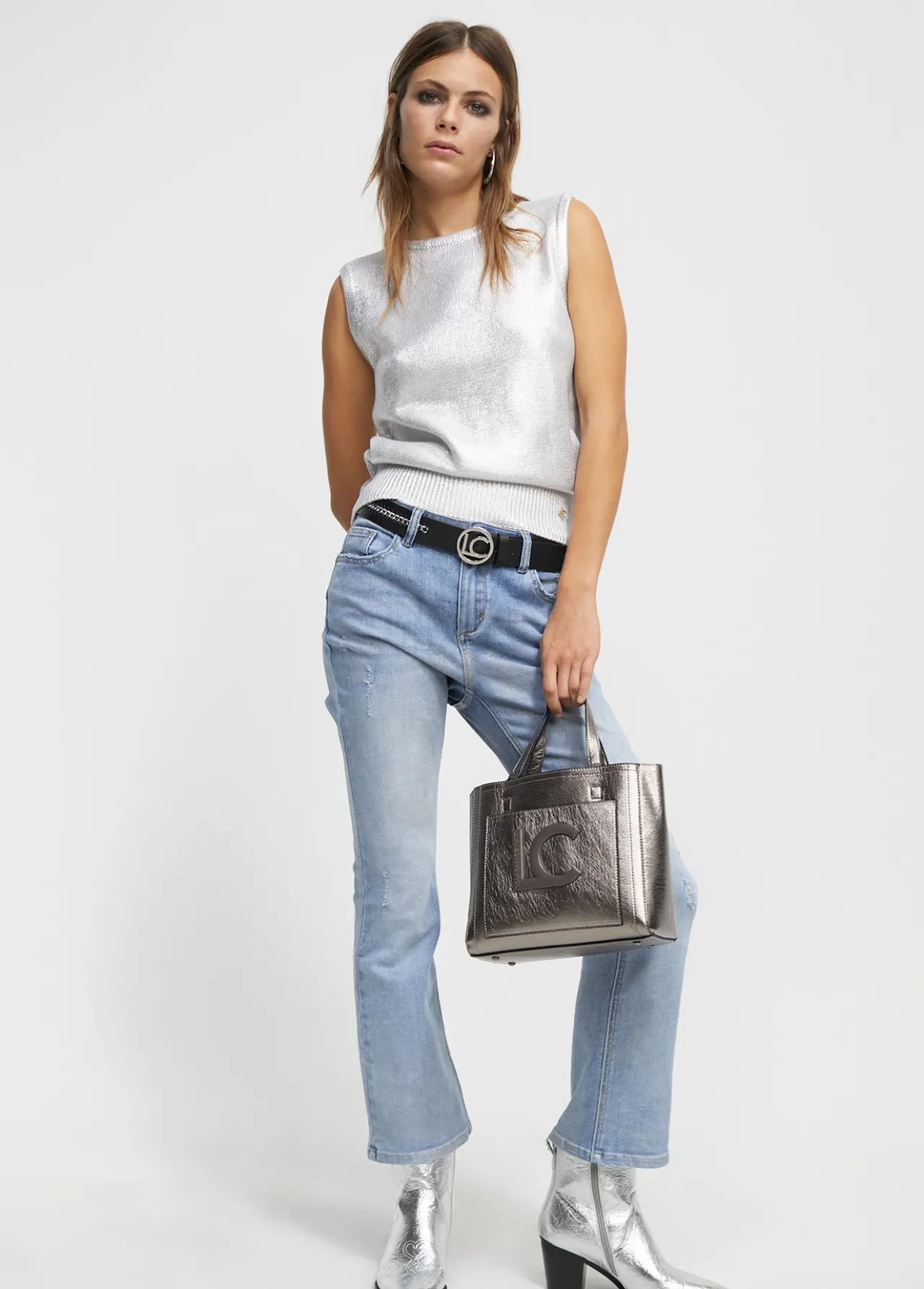 jeans_efecto_tornasolado_1.webp Lola Casademunt Pantalones<Jeans efecto tornasolado TEJANOBLEACH