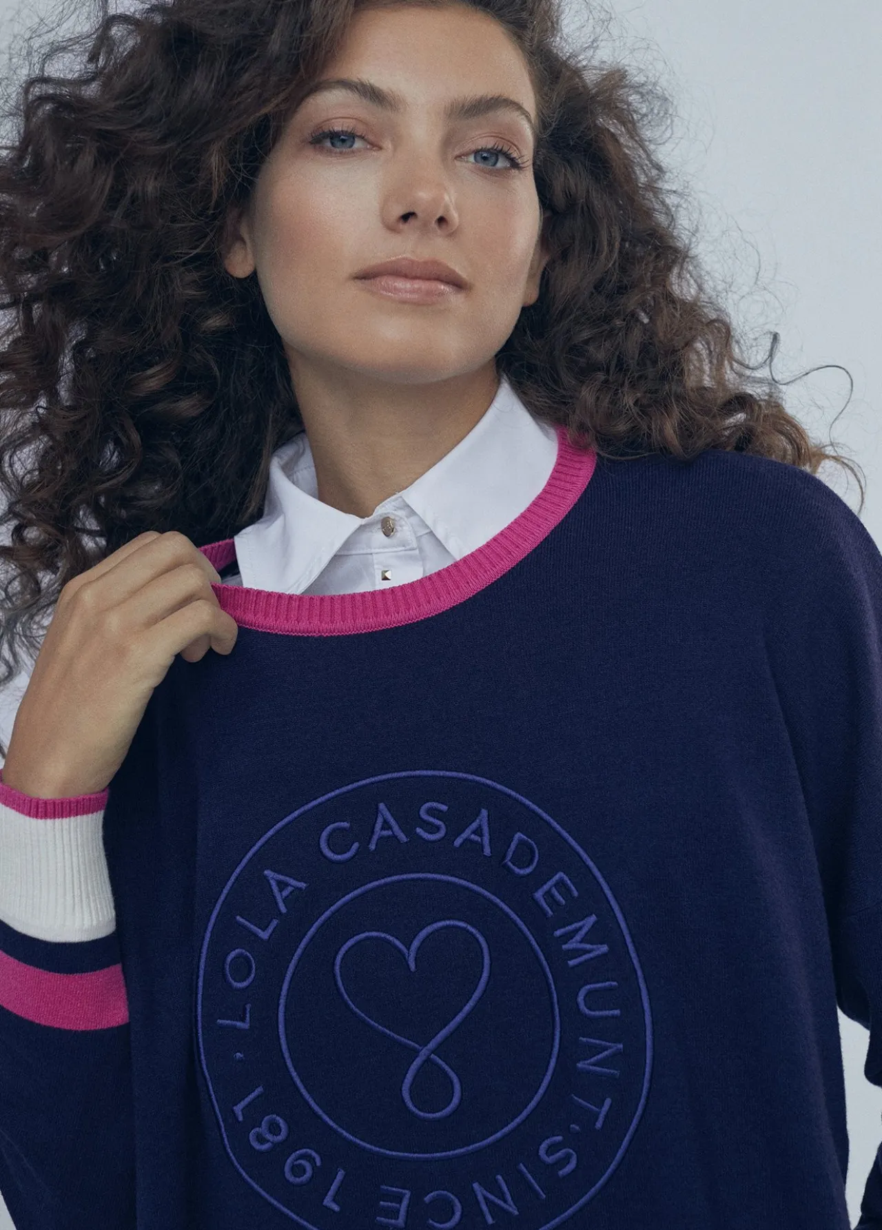 jersey_azul__ropa__lola_casademunt_0.webp Lola Casademunt Punto | Sudaderas<Jersey azul | Ropa | Lola Casademunt NAVY