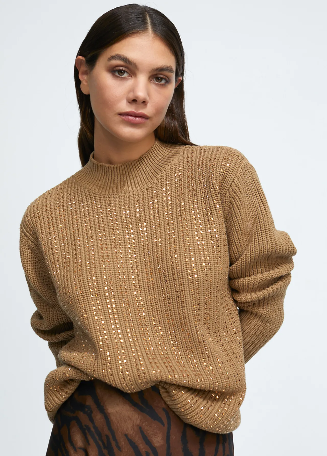 jersey_detalle_strass_0-2.webp Lola Casademunt Punto<Jersey detalle strass CRUDO