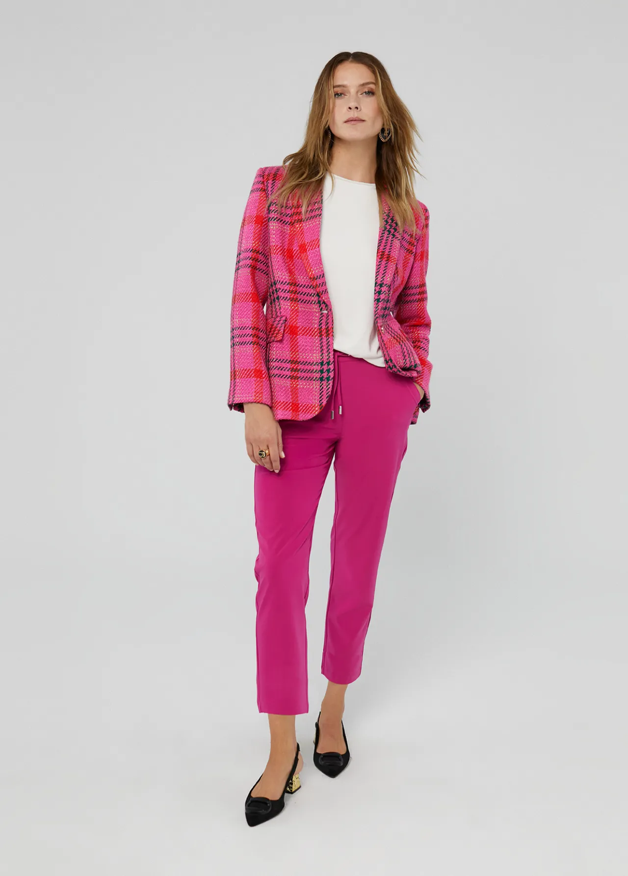 jogging_bsico_4-2.webp Lola Casademunt Pantalones<Jogging básico CAMEL