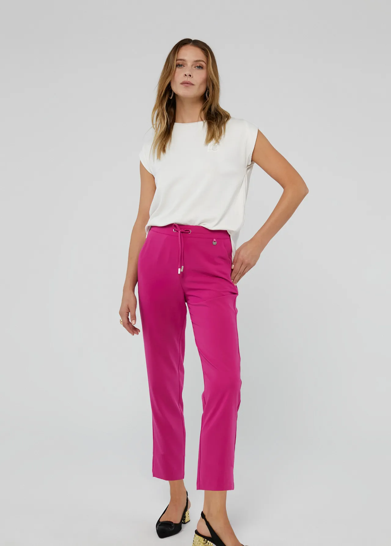 jogging_bsico_5-2.webp Lola Casademunt Pantalones<Jogging básico CAMEL