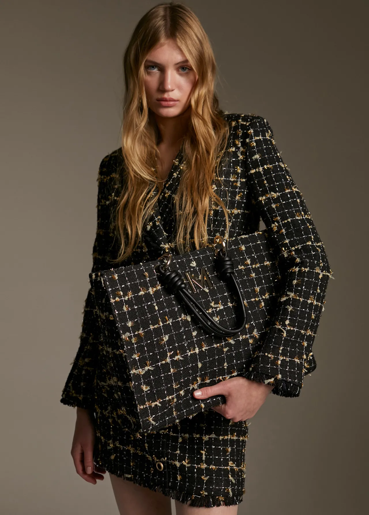 minifalda_cuadros_1.webp Lola Casademunt Vestidos Y Faldas<Minifalda cuadros NEGRO-MARRON