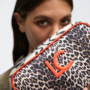 Lola Casademunt Animal Print | Otros Complementos<Neceser animal print CRUDO-NEGRO
