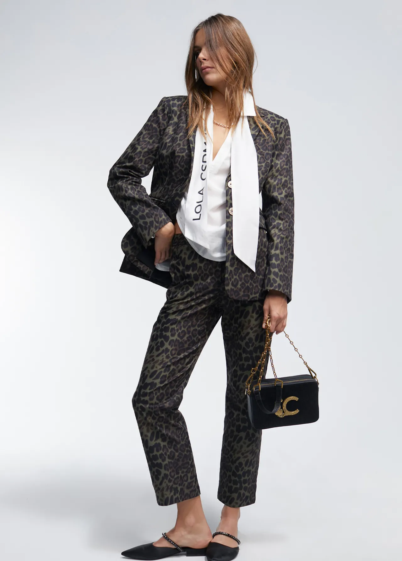 pantaln_animal_print_1-1.webp Lola Casademunt Animal Print | Pantalones<Pantalón animal print NEGRO-VERDE