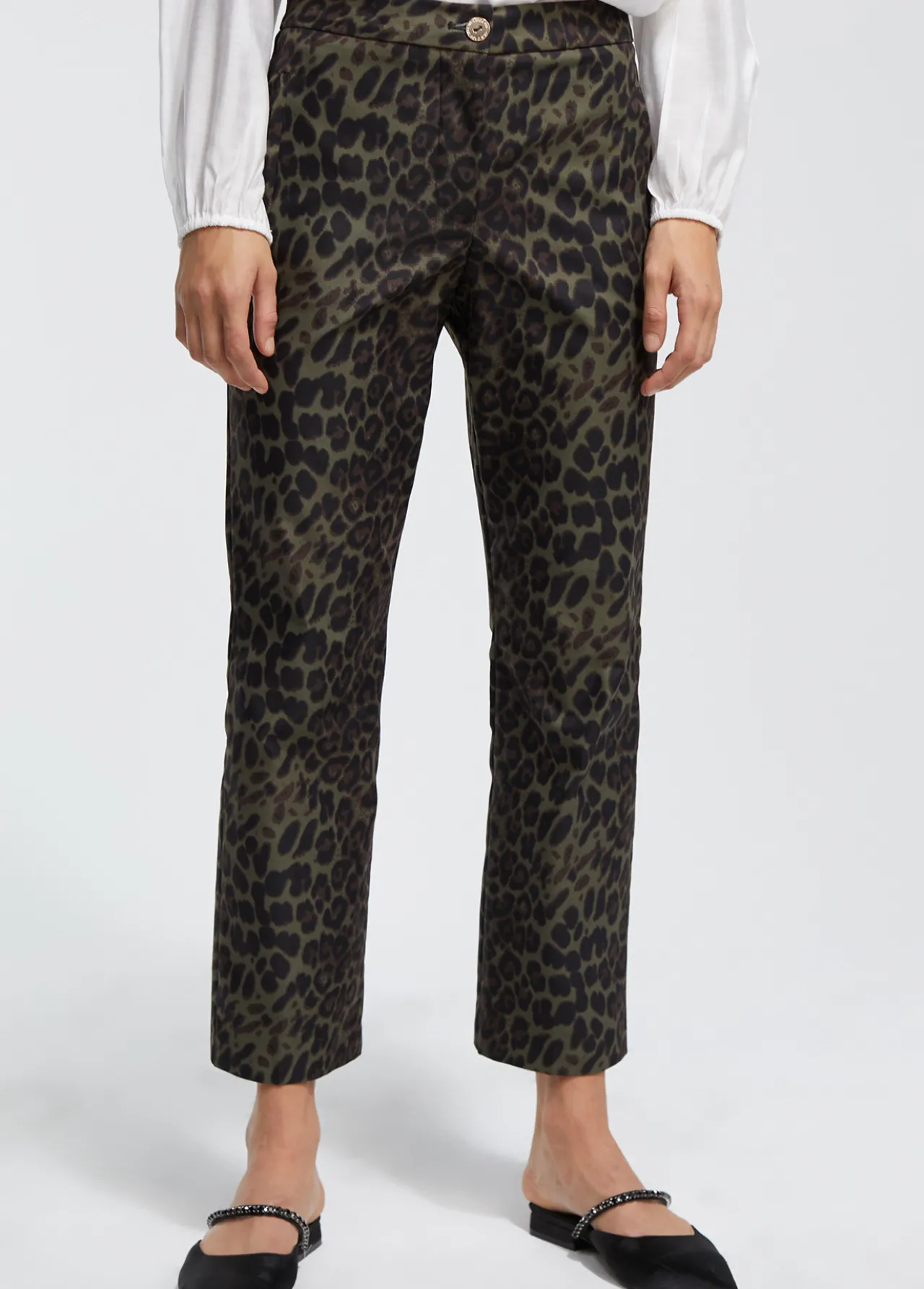 pantaln_animal_print_6.webp Lola Casademunt Animal Print | Pantalones<Pantalón animal print NEGRO-VERDE