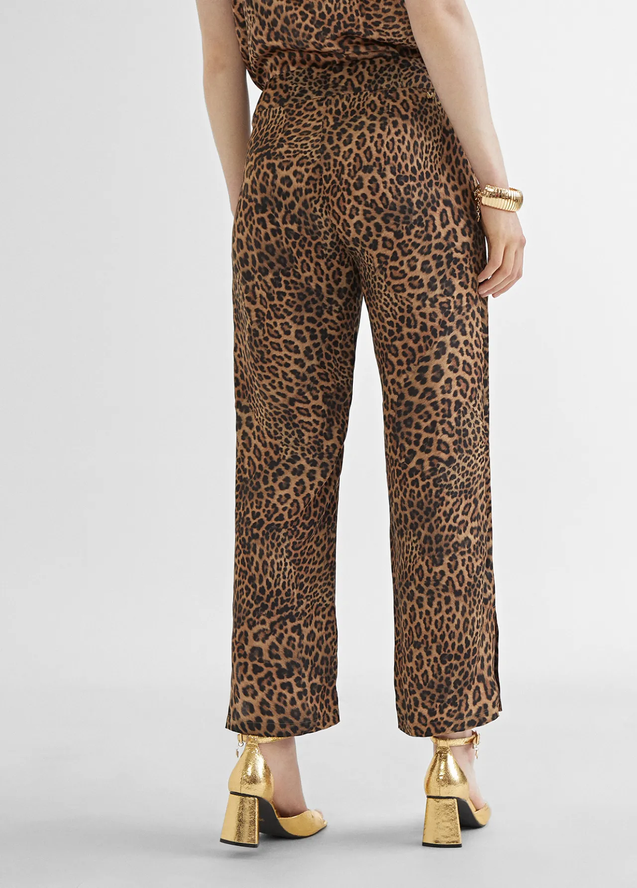 pantaln_culotte_animal_print_3.webp Lola Casademunt Pantalones<Pantalón culotte animal print MARRON-NEGRO