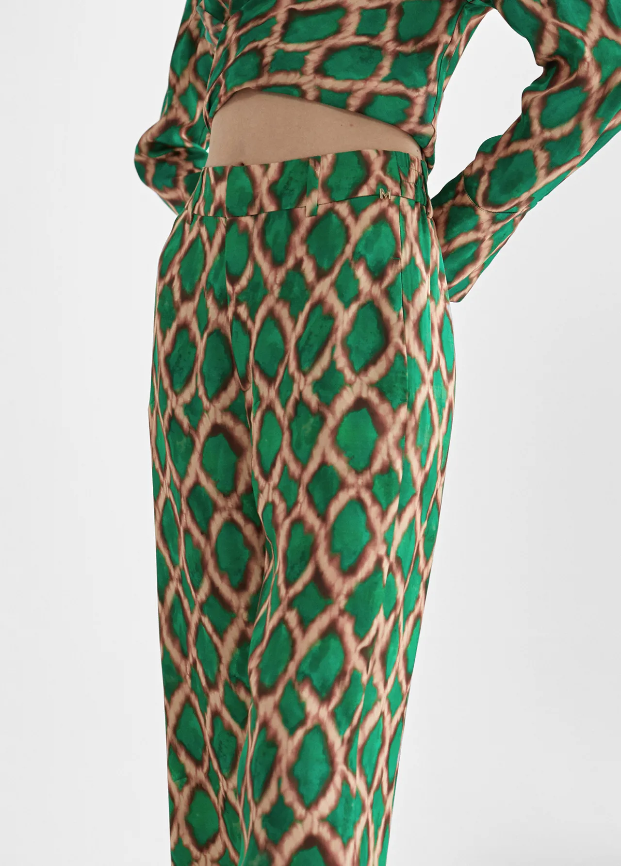 pantaln_culotte_estampado_2.webp Lola Casademunt Pantalones<Pantalón culotte estampado VERDE-MARRON