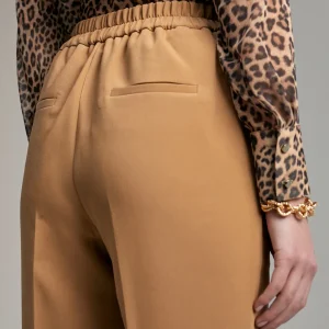 Lola Casademunt Pantalones<Pantalón detalle botones CAMEL
