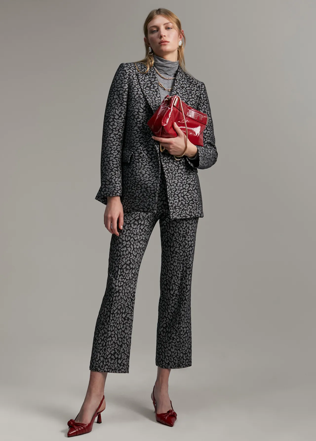 pantaln_jacquard_animal_print_2.webp Lola Casademunt Animal Print | Pantalones<Pantalón jacquard animal print NEGRO-GRIS