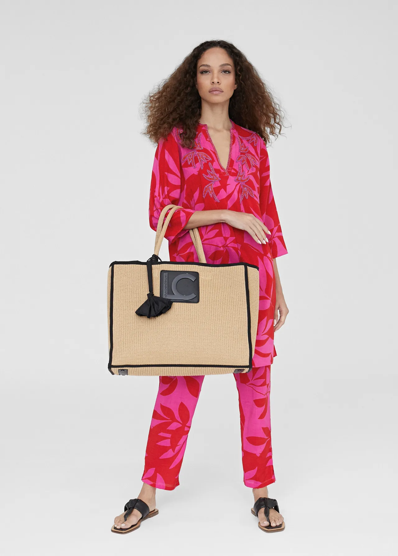 pantaln_jogging_estampado_1.webp Lola Casademunt Pantalones | Baño<Pantalón jogging estampado ROJO-ROSA
