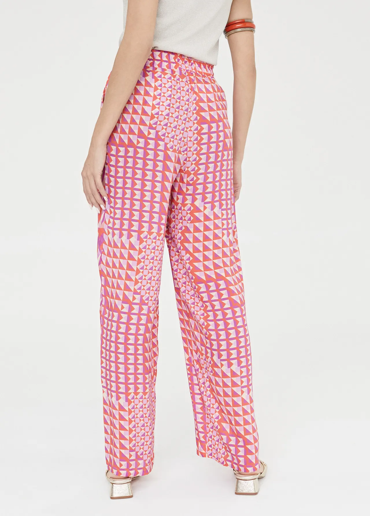 pantaln_palazzo_estampado_3.webp Lola Casademunt Pantalones<Pantalón palazzo estampado ROJO-LILA
