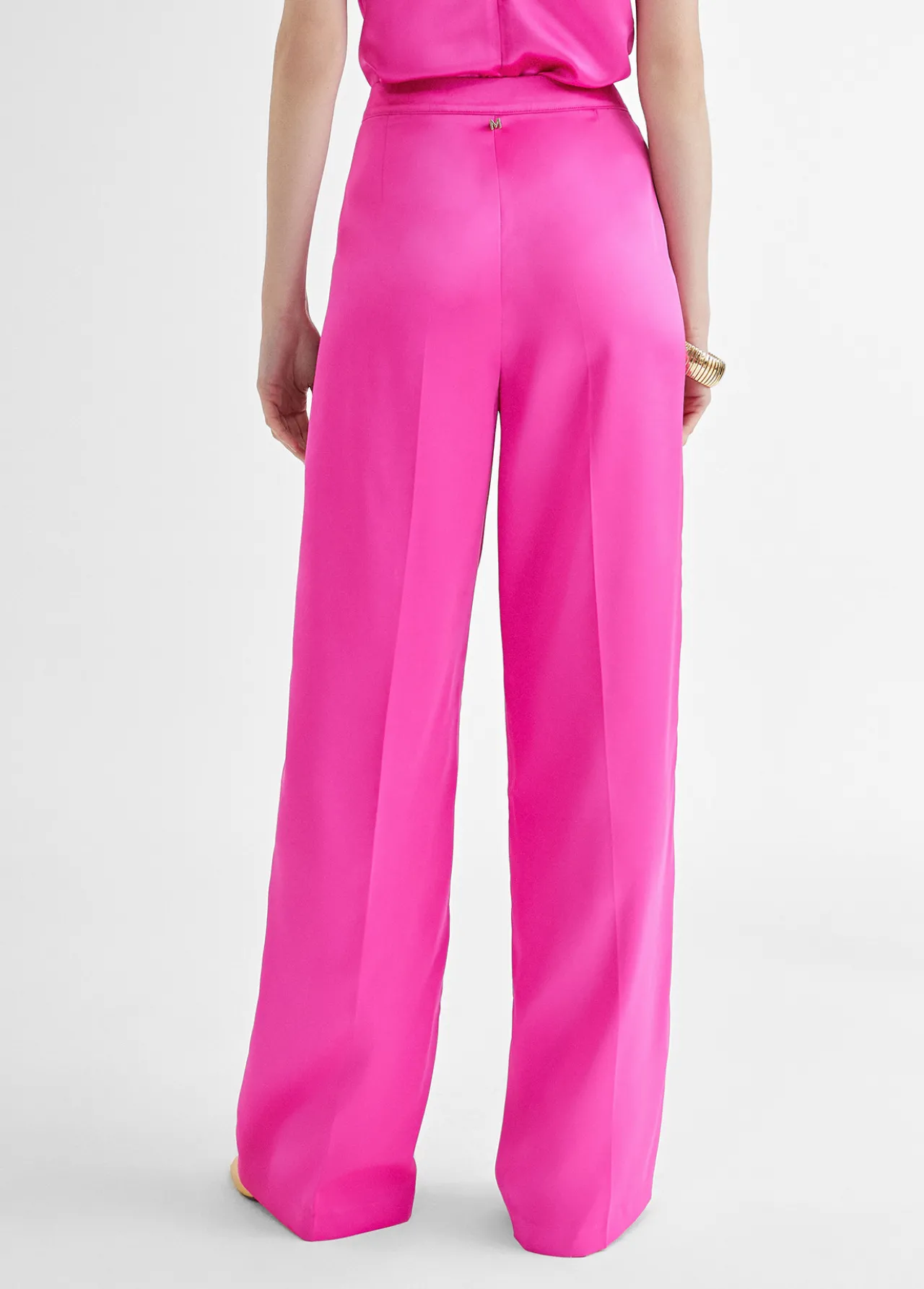 pantaln_recto_satinado_2.webp Lola Casademunt Pantalones<Pantalón recto satinado FUCSIA