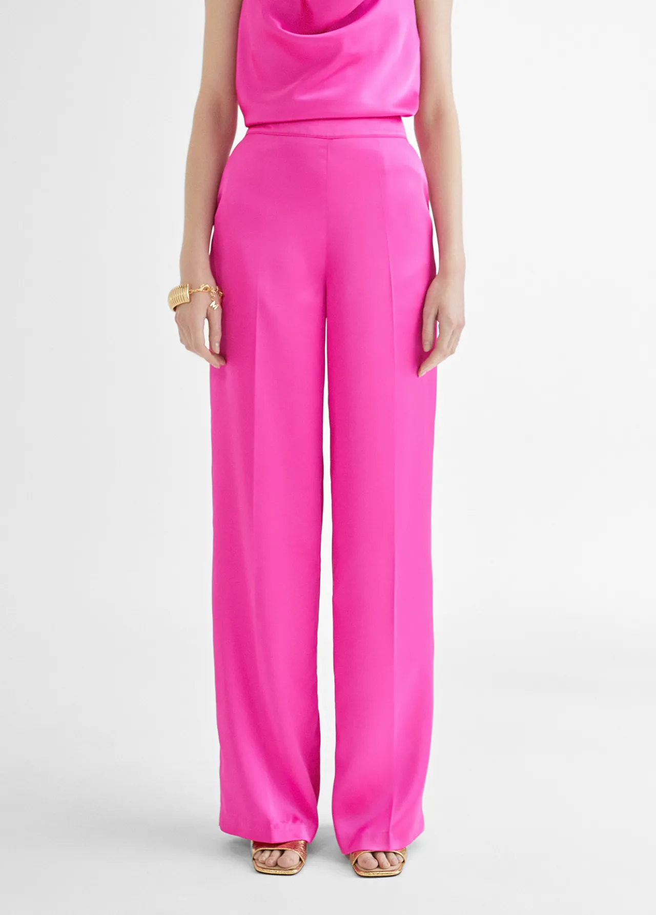pantaln_recto_satinado_3.webp Lola Casademunt Pantalones<Pantalón recto satinado FUCSIA