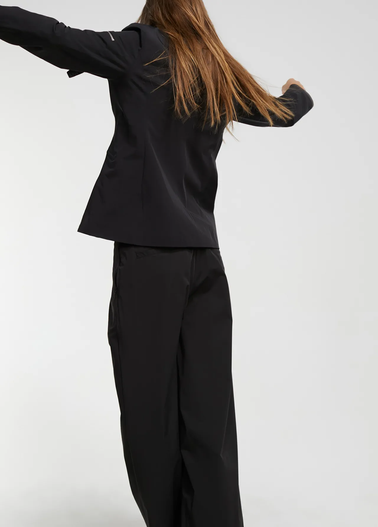 pantaln_tcnico_3-1.webp Lola Casademunt Pantalones<Pantalón técnico NEGRO