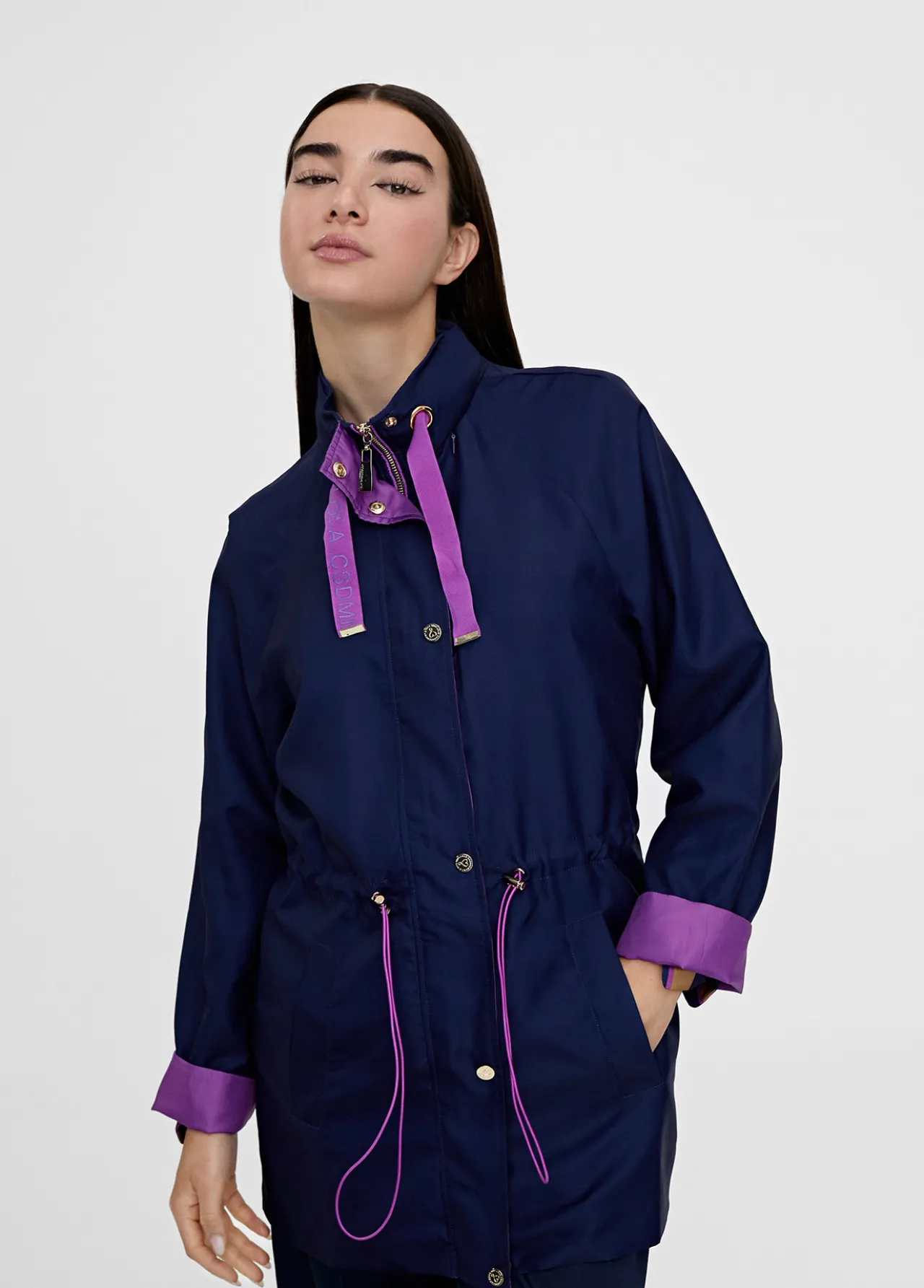 parka_con_capucha_4.webp Lola Casademunt Chaquetas Y Gabardinas | Abrigos Y Cazadoras<Parka con capucha NAVY