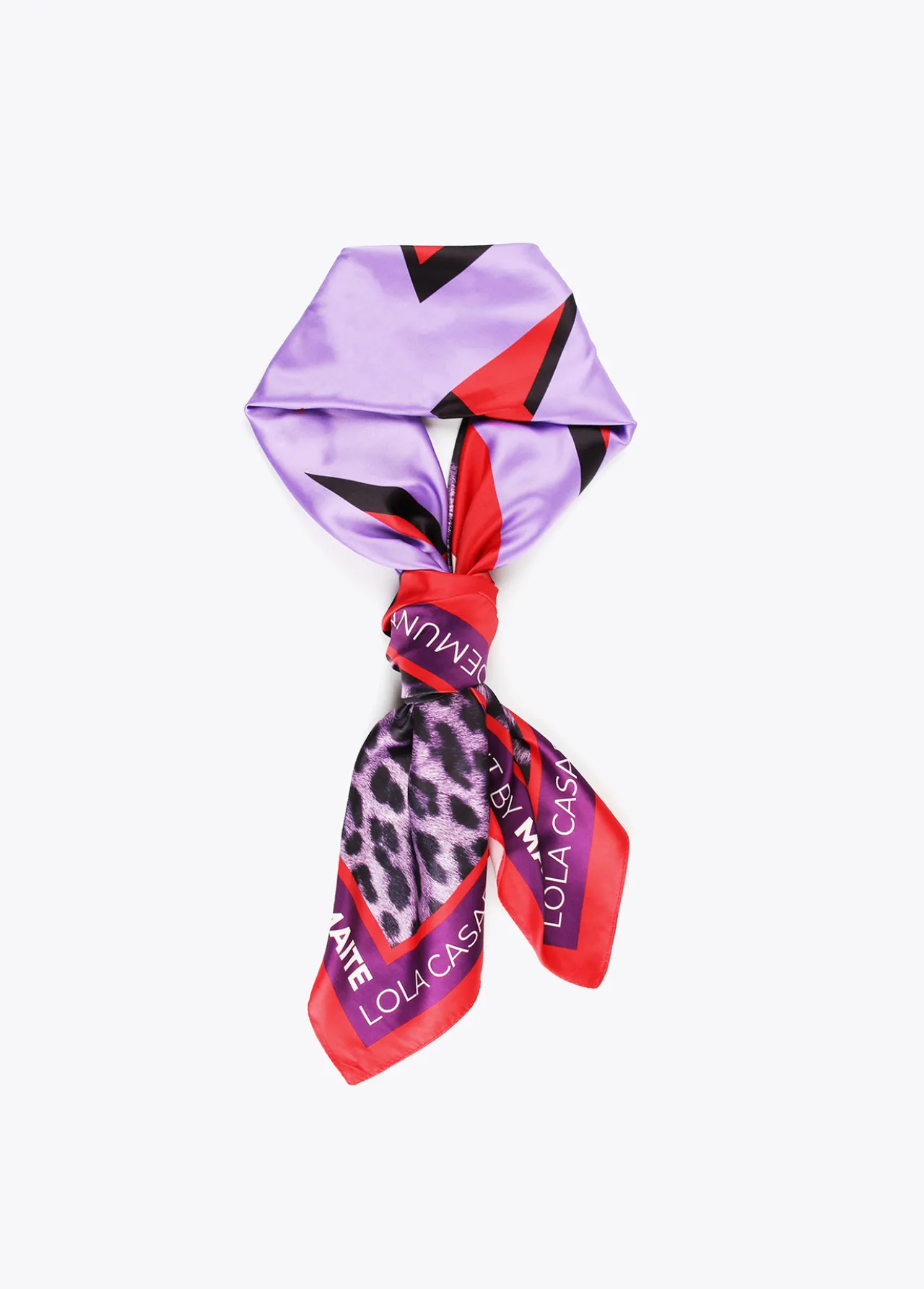 pauelo_animal_leopardo_lilas_0.webp Lola Casademunt Accesorios<Pañuelo animal leopardo lilas LILA-ROJO
