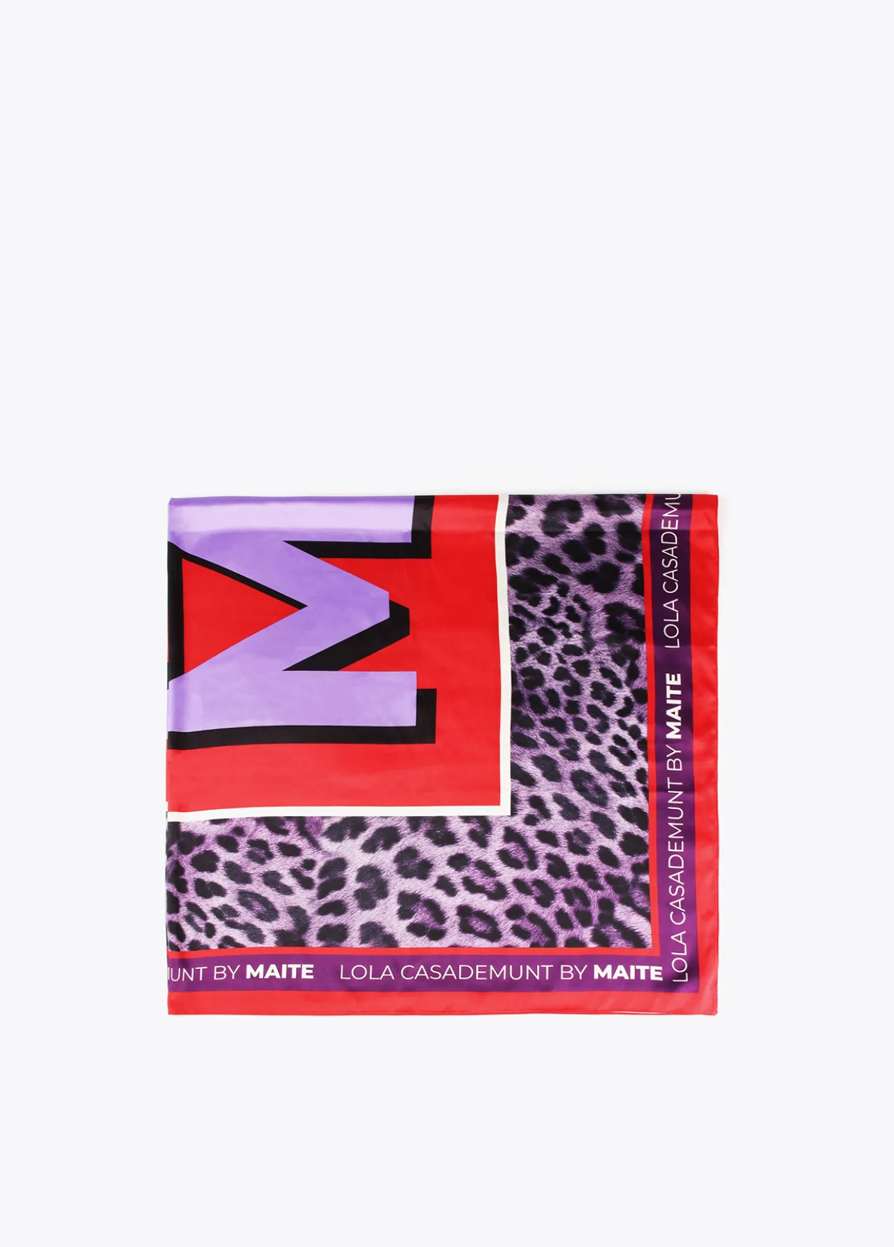 pauelo_animal_leopardo_lilas_5.webp Lola Casademunt Accesorios<Pañuelo animal leopardo lilas LILA-ROJO