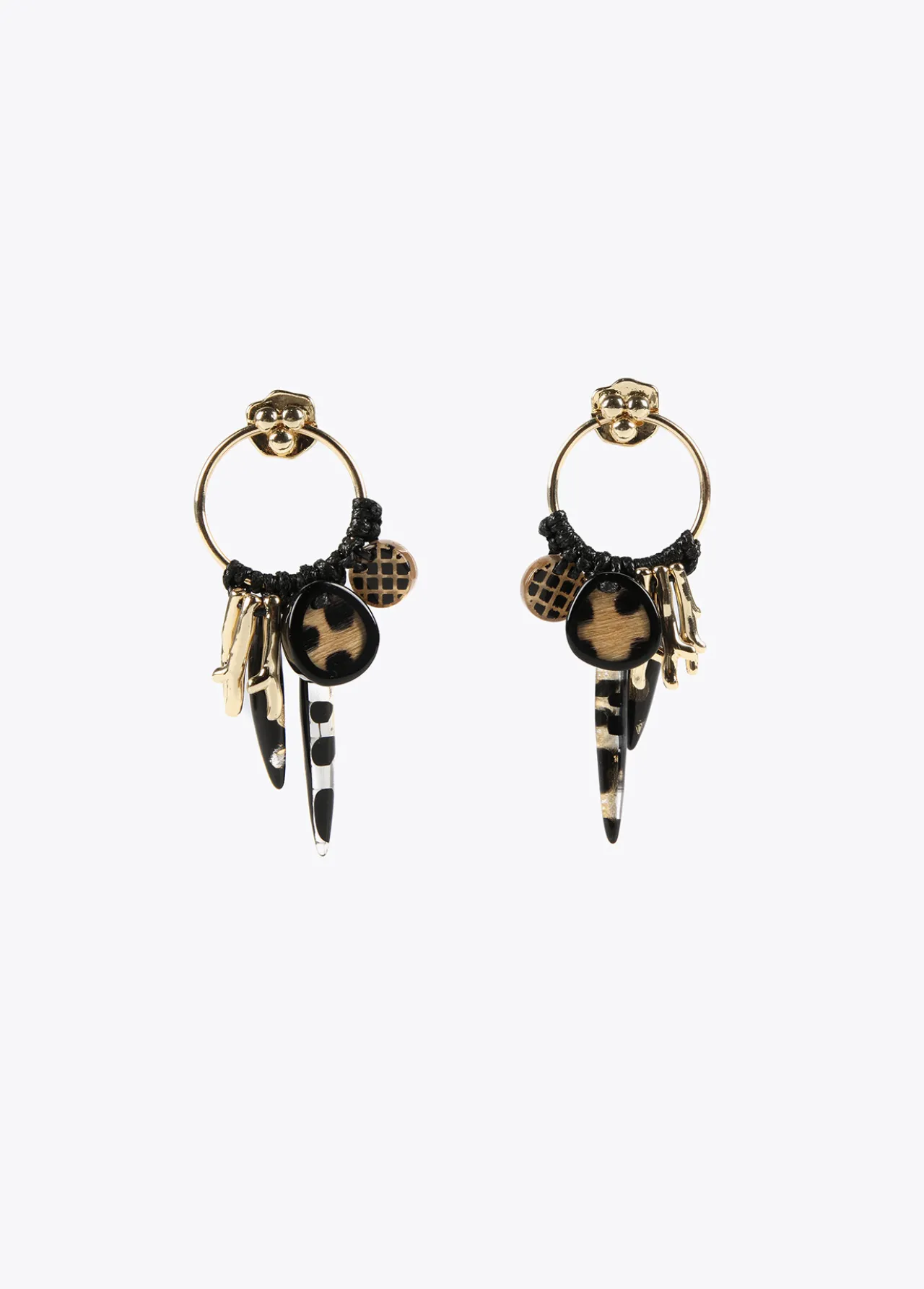 pendientes_de_aro_estilo_africanos_4.webp Lola Casademunt Bisuteria<Pendientes de aro estilo africanos NEGRO